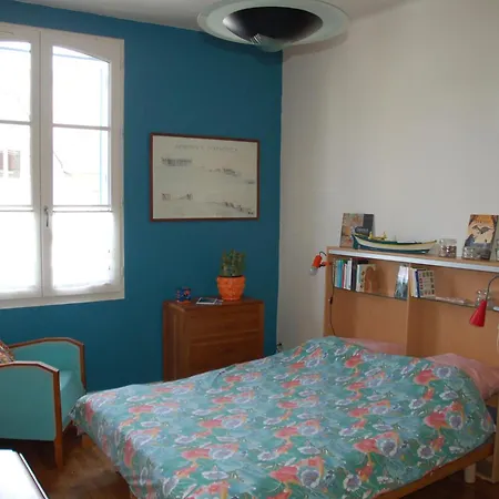 Independante Avec Salle De Bains Privee רן